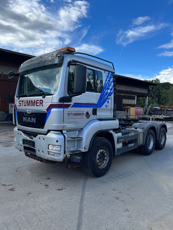 MAN TGS 33.480 6x4 Wechselsystem MAN TGS 33.480 6x4 Wechselsystem - Caminhão basculante: foto 1 MAN TGS 33.480 6x4 Wechselsystem MAN TGS 33.480 6x4 Wechselsystem - Caminhão basculante: foto 1