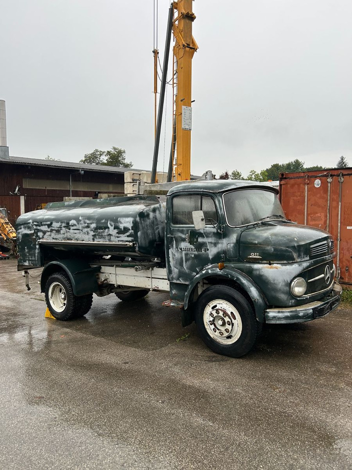 Mercedes-Benz L 911 4x2 Baujahr 1966 - Caminhão chassi: foto 1 Mercedes-Benz L 911 4x2 Baujahr 1966 - Caminhão chassi: foto 1