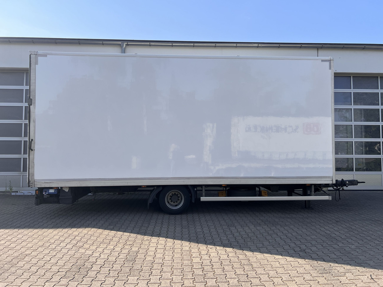 Ackermann Z-KA-F10.5/7,6 1 Achs Kofferanhänger, Ladebordwand - Reboque furgão: foto 5 Ackermann Z-KA-F10.5/7,6 1 Achs Kofferanhänger, Ladebordwand - Reboque furgão: foto 5