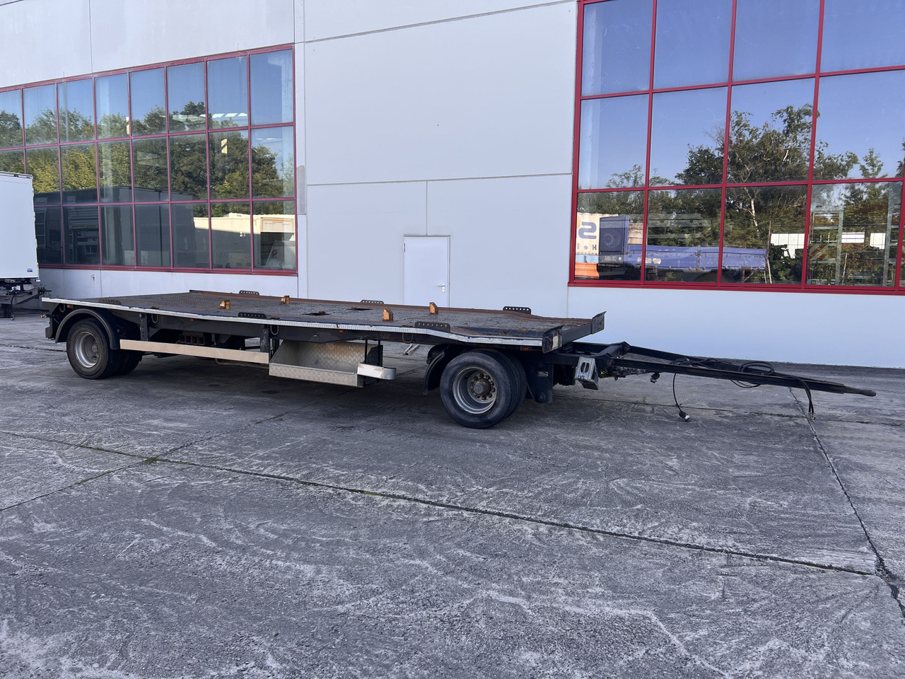 Dinkel DAC 18000 2 Achs Kombi- Anhänger für Abroll- oder Absetzmulden oder Tieflader - Reboque transportador de contêineres/ Caixa móvel: foto 1 Dinkel DAC 18000 2 Achs Kombi- Anhänger für Abroll- oder Absetzmulden oder Tieflader - Reboque transportador de contêineres/ Caixa móvel: foto 1