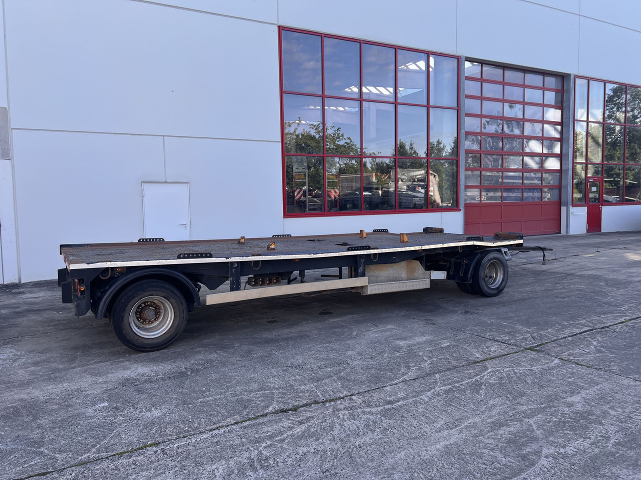 Dinkel DAC 18000 2 Achs Kombi- Anhänger für Abroll- oder Absetzmulden oder Tieflader - Reboque transportador de contêineres/ Caixa móvel: foto 4 Dinkel DAC 18000 2 Achs Kombi- Anhänger für Abroll- oder Absetzmulden oder Tieflader - Reboque transportador de contêineres/ Caixa móvel: foto 4