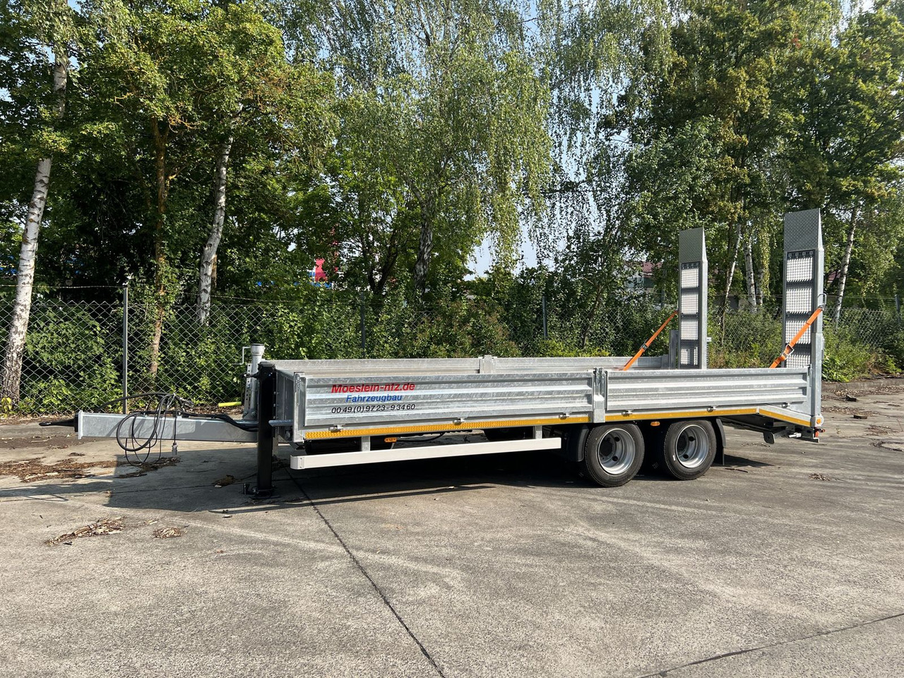 Möslein 14,4 t Tandemtieflader, 7,20 m langNeufahrzeug - Reboque baixa: foto 4 Möslein 14,4 t Tandemtieflader, 7,20 m langNeufahrzeug - Reboque baixa: foto 4