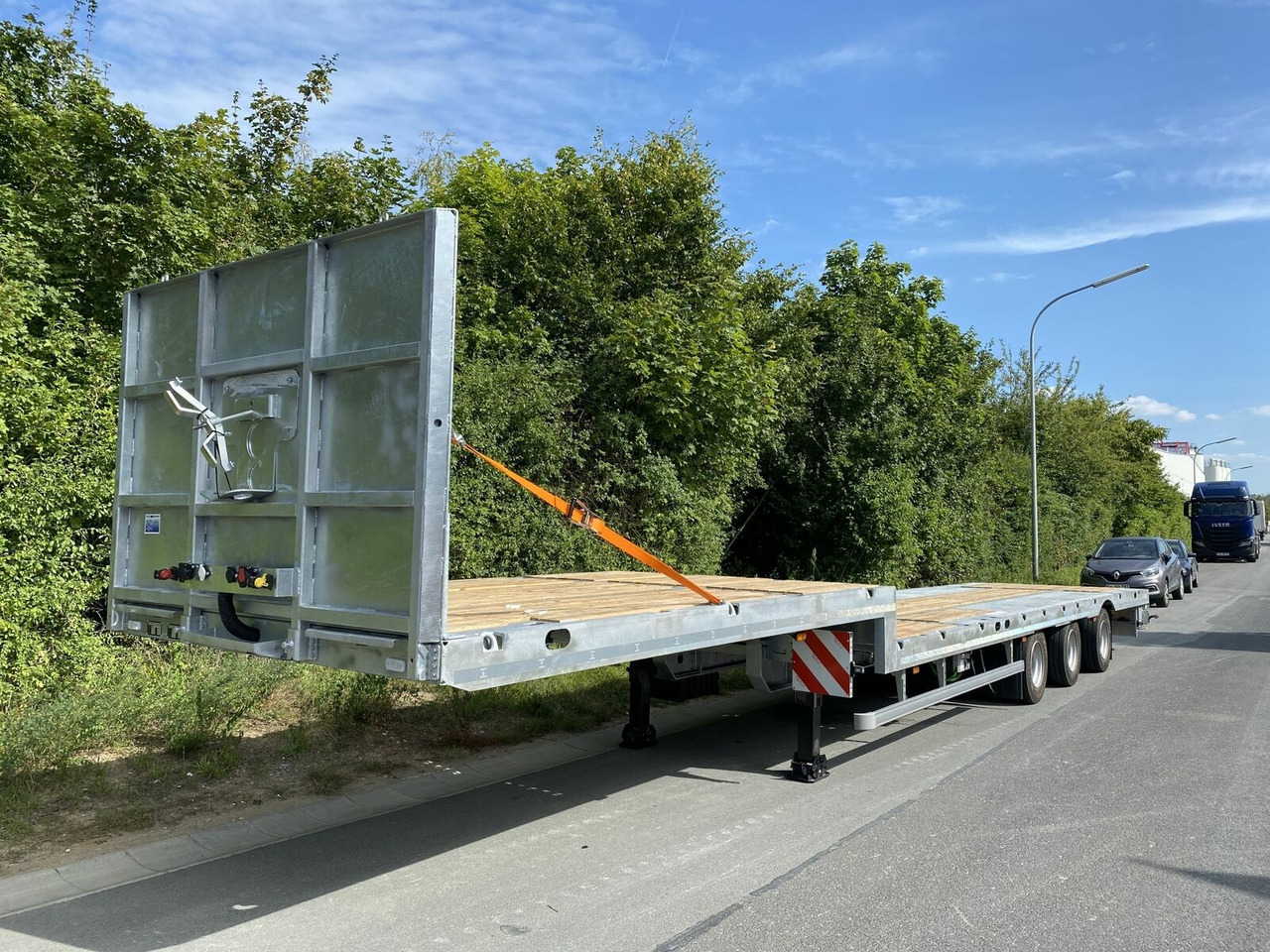 Möslein 3 Achs Tieflader für Fertigteile, Maschinen, Co - Semi-reboque plataforma/ Caixa aberta: foto 3 Möslein 3 Achs Tieflader für Fertigteile, Maschinen, Co - Semi-reboque plataforma/ Caixa aberta: foto 3