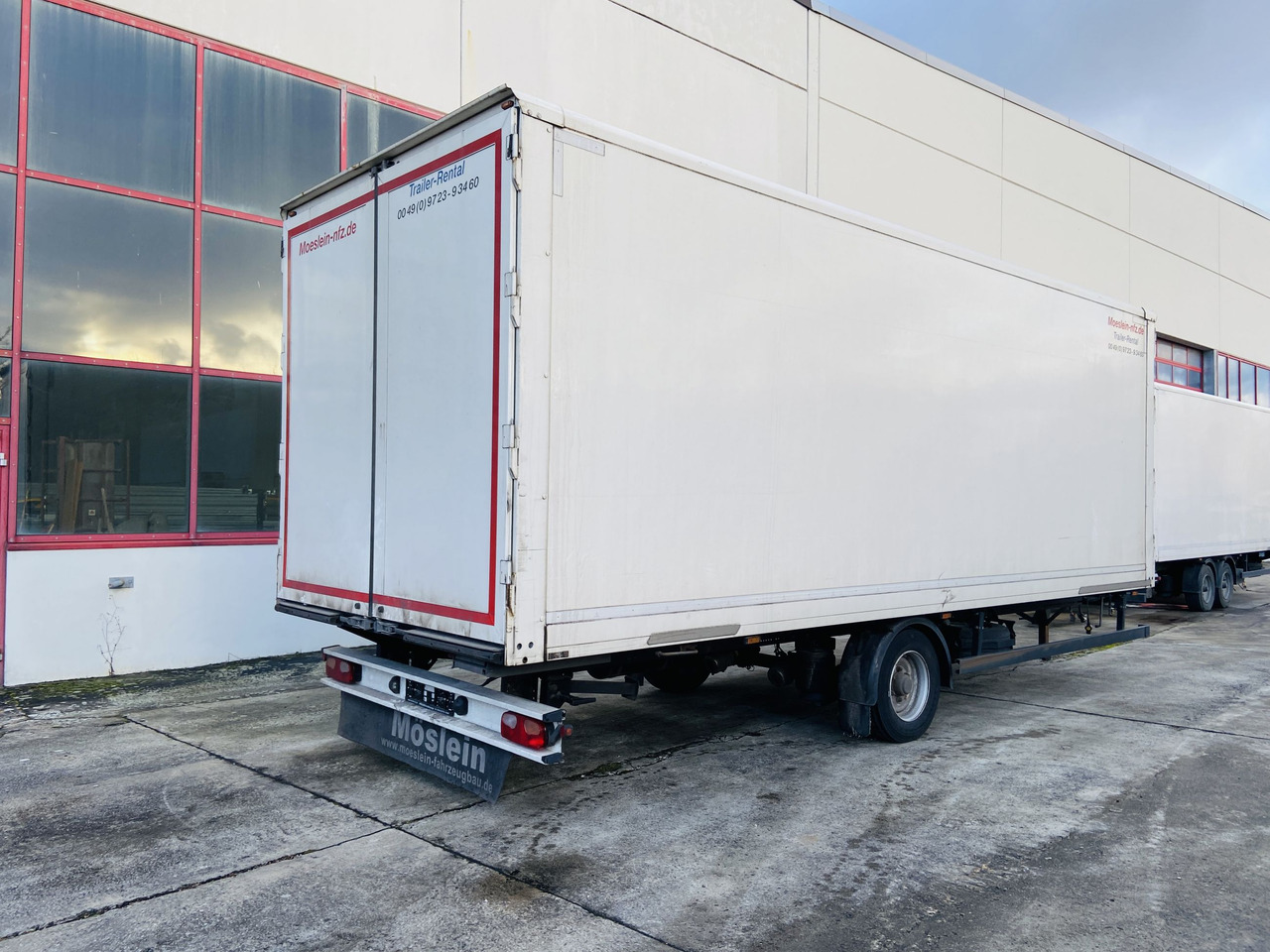 Möslein EK 1- D 7,3 1 Achs Kofferanhänger - Reboque furgão: foto 4 Möslein EK 1- D 7,3 1 Achs Kofferanhänger - Reboque furgão: foto 4