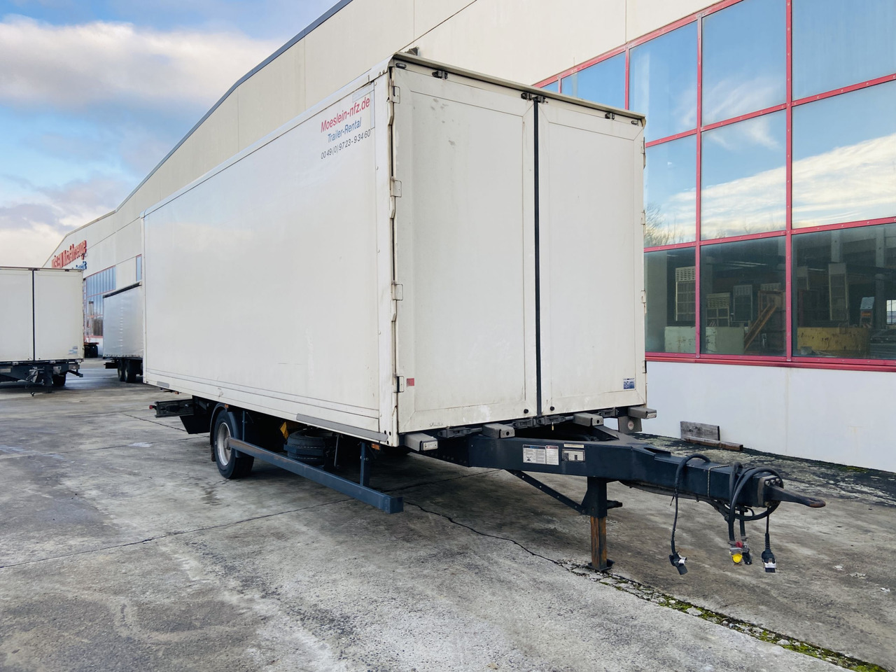 Möslein EK 1- D 7,3 1 Achs Kofferanhänger - Reboque furgão: foto 3 Möslein EK 1- D 7,3 1 Achs Kofferanhänger - Reboque furgão: foto 3