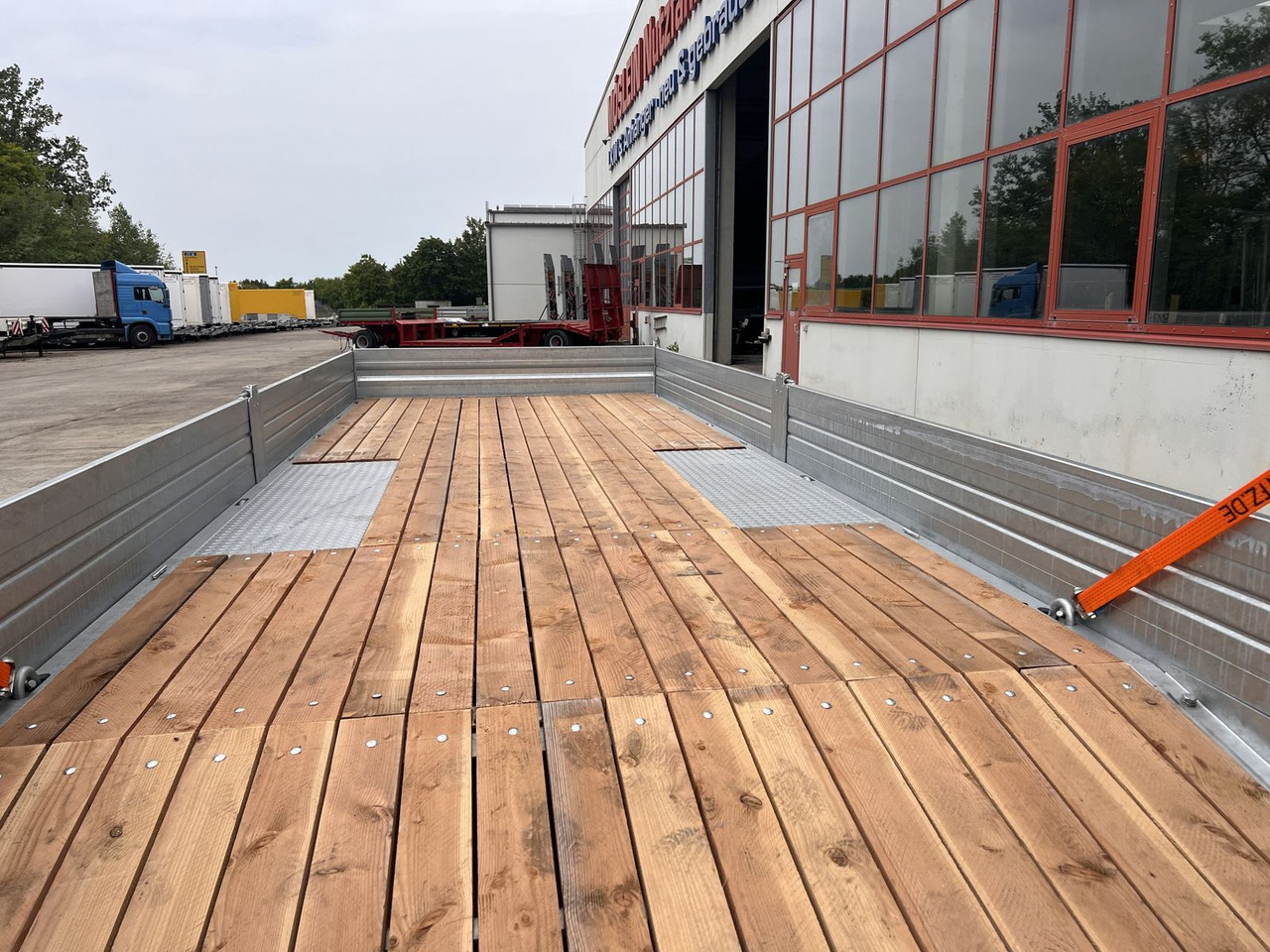 Reboque baixa Möslein  Neuer Tandemtieflader, 7,28 m Ladefläche, breit: foto 6