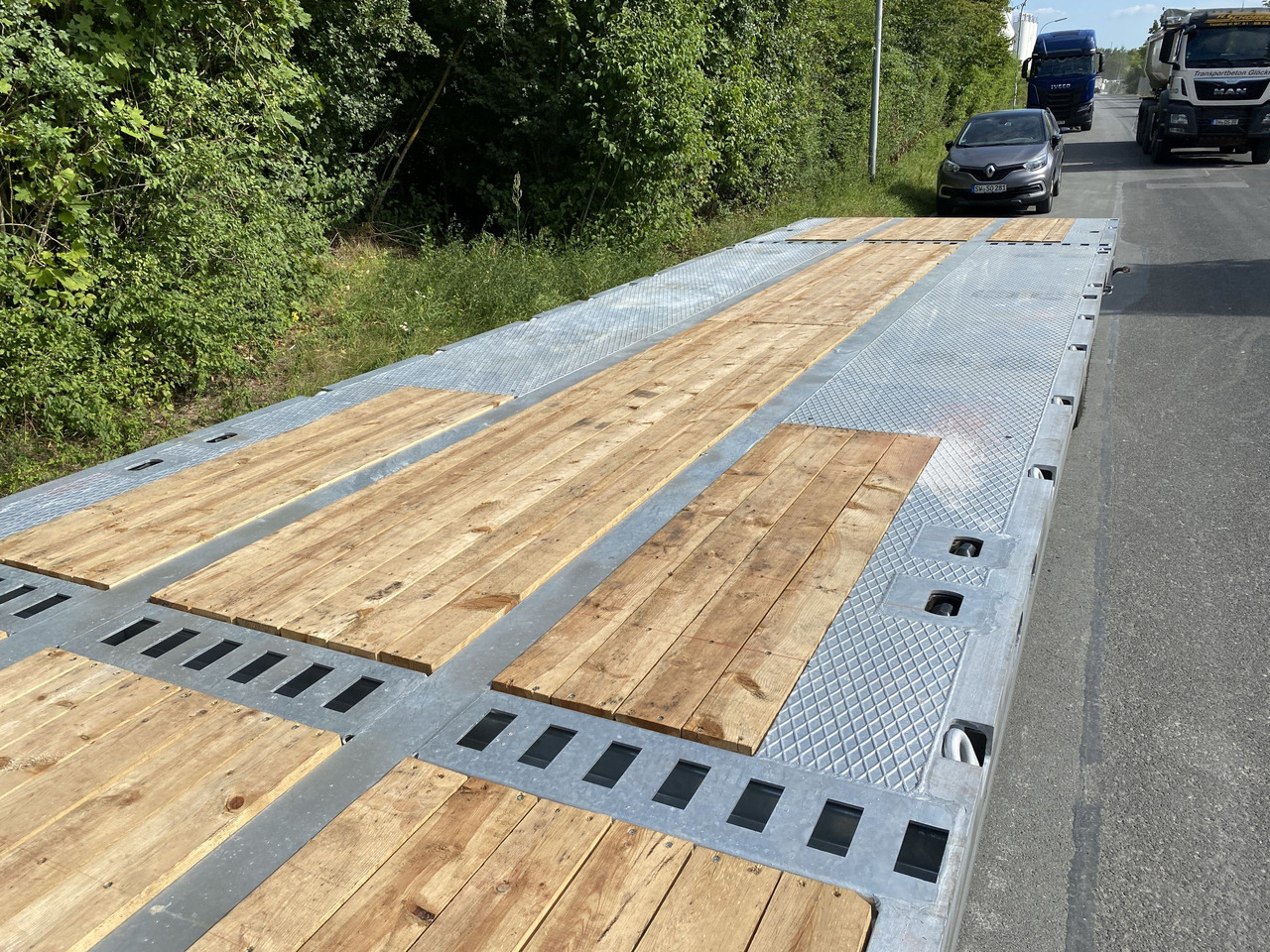 Möslein ST 3-Plato 9,4 3 Achs Satteltieflader Plato 45 t GGfür Fertigteile, Baumaschinen oder Container - Semireboque baixa: foto 4 Möslein ST 3-Plato 9,4 3 Achs Satteltieflader Plato 45 t GGfür Fertigteile, Baumaschinen oder Container - Semireboque baixa: foto 4