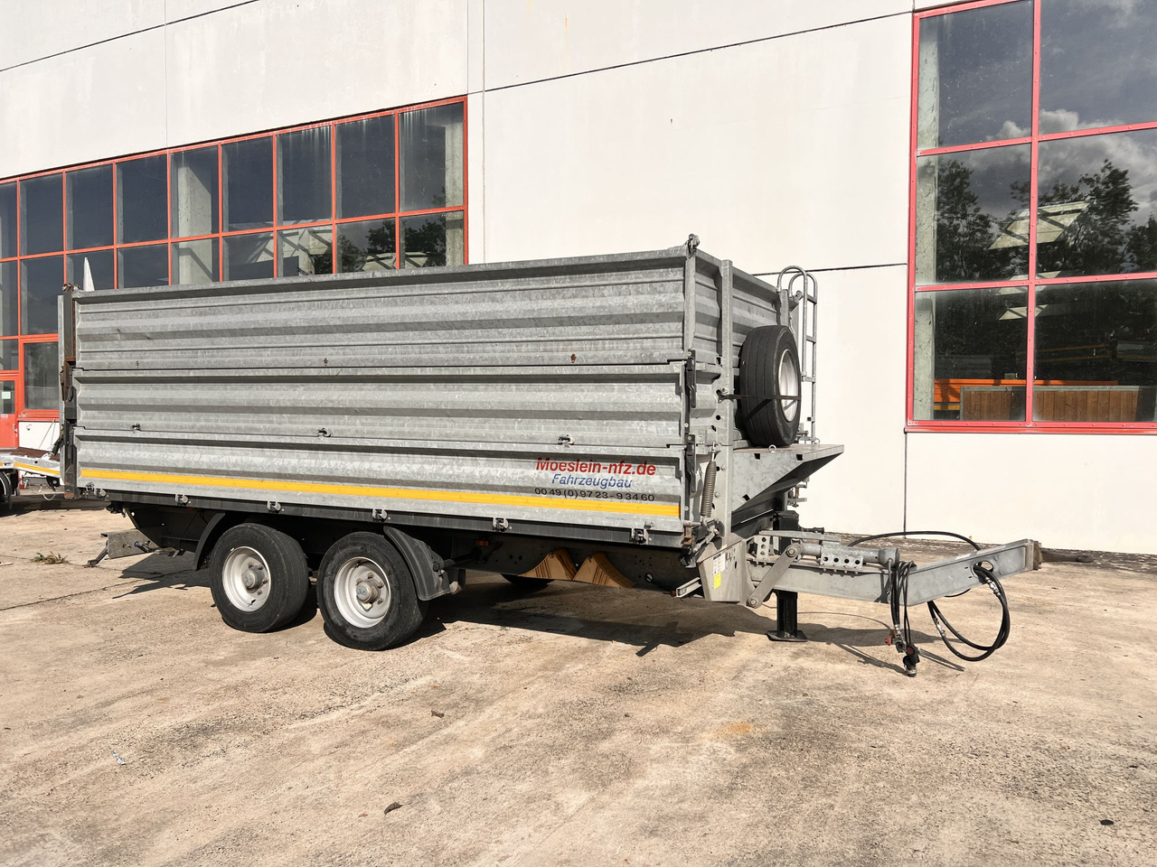 Möslein TDS 13 Schwebheim 13 t Tandemkipper- Tieflader, Aufsatzbordwände - Reboque basculante: foto 4 Möslein TDS 13 Schwebheim 13 t Tandemkipper- Tieflader, Aufsatzbordwände - Reboque basculante: foto 4