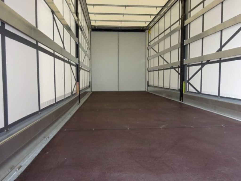 Möslein TPW 105 D Schwebheim  Tandem- Planenanhänger Durchladen - Reboque de lona: foto 4 Möslein TPW 105 D Schwebheim  Tandem- Planenanhänger Durchladen - Reboque de lona: foto 4