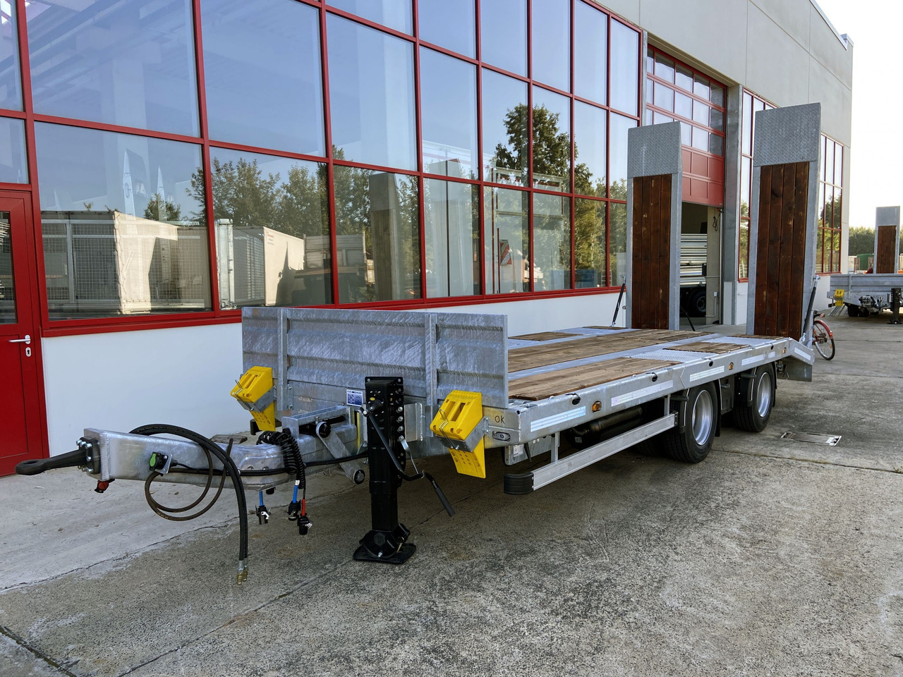 Möslein TT21-7,2 Hydr 21 t Tandemtieflader, hydr. Rampen, NEU - Reboque baixa: foto 5 Möslein TT21-7,2 Hydr 21 t Tandemtieflader, hydr. Rampen, NEU - Reboque baixa: foto 5