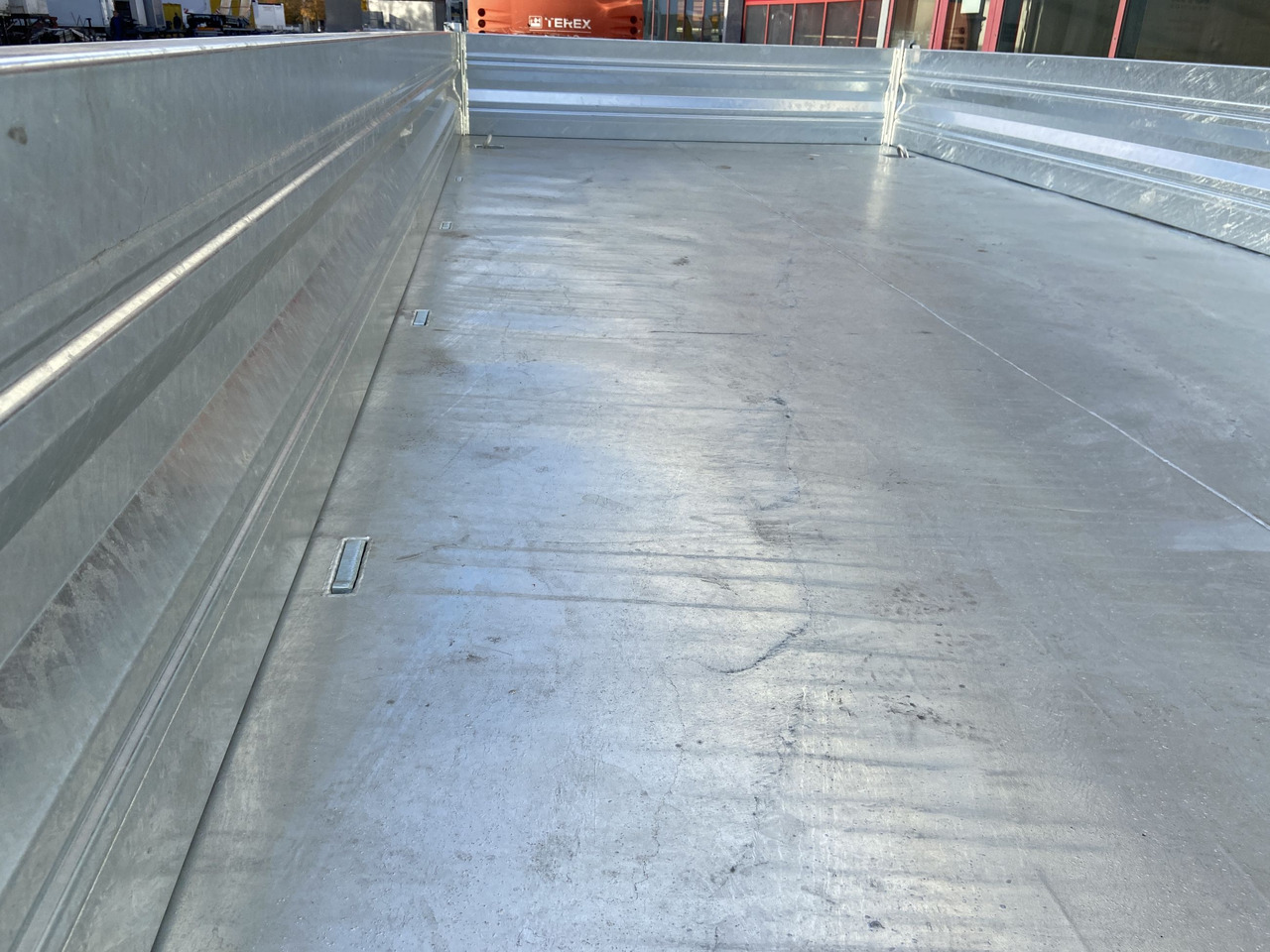 Möslein TTD 11 Breite Reifen Kipper Tieflader, Breite Reifen-- Neufahrzeug -- - Reboque basculante: foto 2 Möslein TTD 11 Breite Reifen Kipper Tieflader, Breite Reifen-- Neufahrzeug -- - Reboque basculante: foto 2