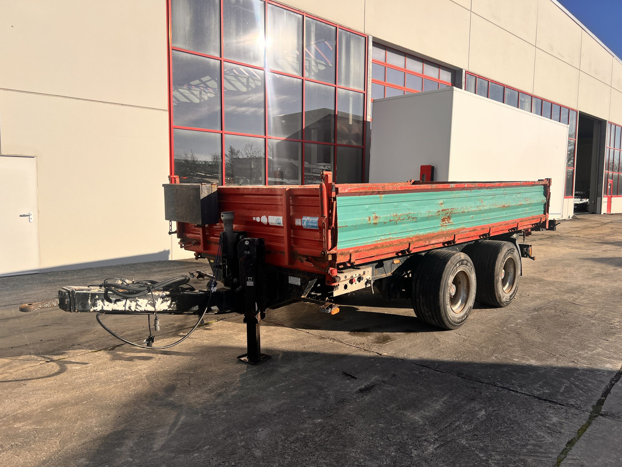 Obermaier OS2-TD190A 19 t Tandemkipper- Tieflader, Breitbereifung - Reboque basculante: foto 4 Obermaier OS2-TD190A 19 t Tandemkipper- Tieflader, Breitbereifung - Reboque basculante: foto 4