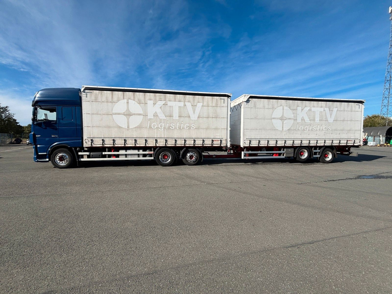 DAF SSC XF 480 Jumbozug + Anh Wecon Staplerhalterung - Caminhão com lona: foto 3 DAF SSC XF 480 Jumbozug + Anh Wecon Staplerhalterung - Caminhão com lona: foto 3