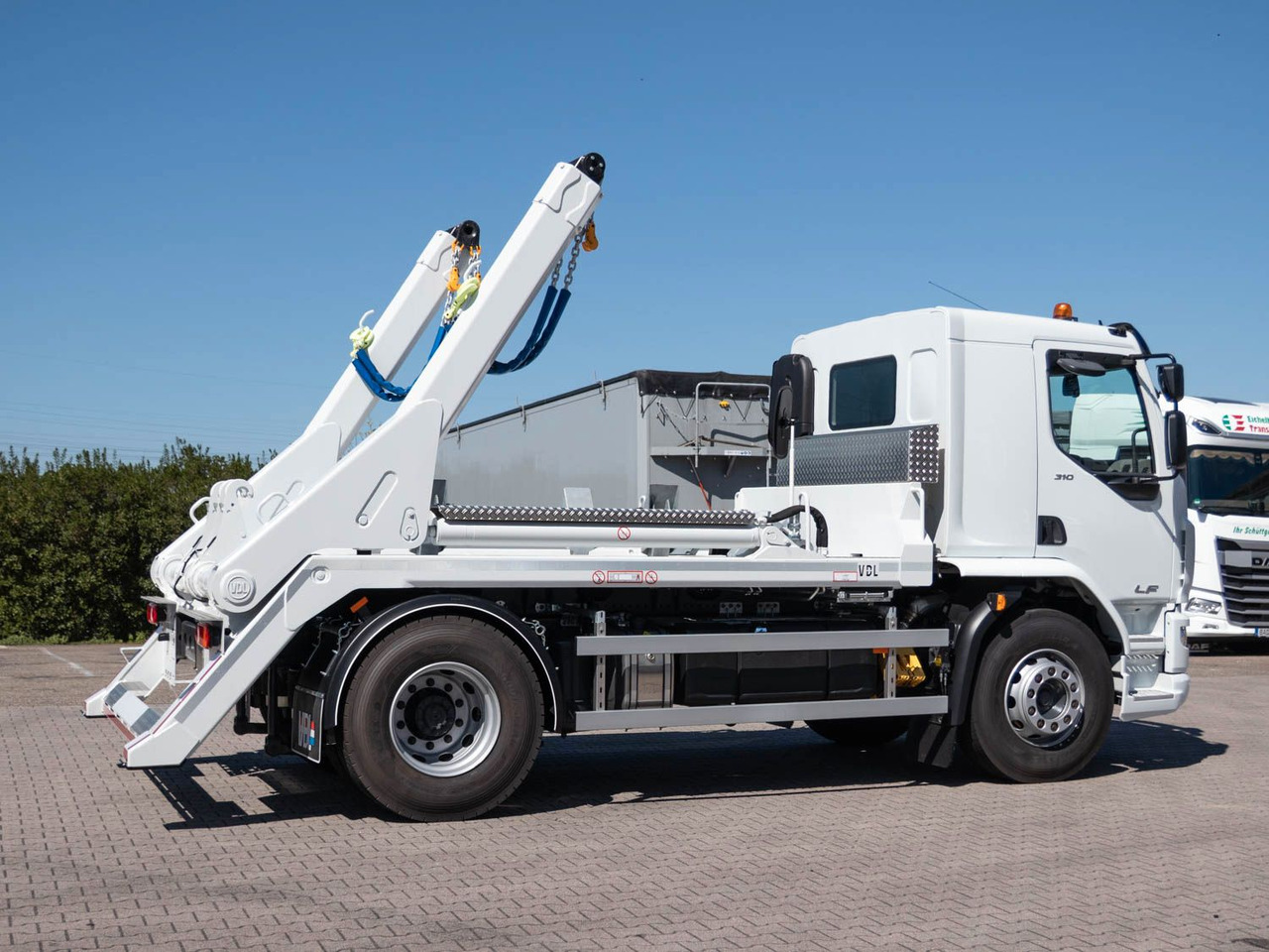 Caminhão basculante DAF FA LF 310 19t Absetzkipper VDL: foto 8