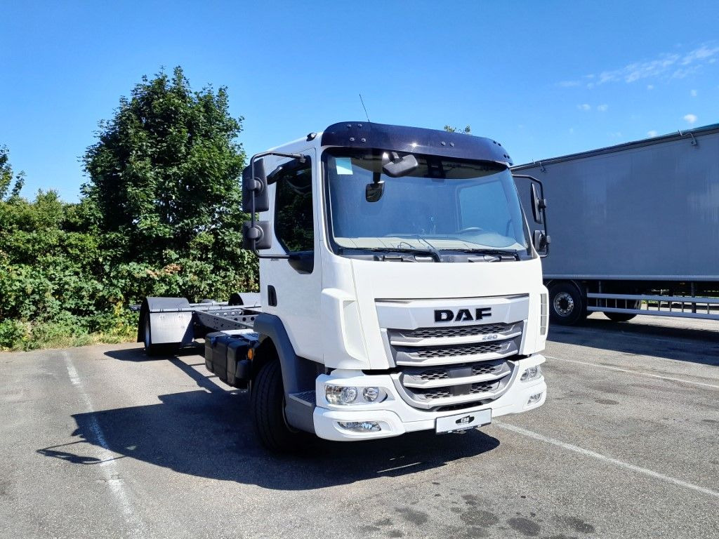 DAF FA XB 260 12t - Caminhão chassi: foto 3 DAF FA XB 260 12t - Caminhão chassi: foto 3