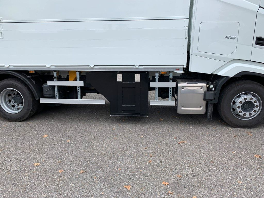 DAF FAN XG 480 Swing-Board mit LBW - Caminhão transporte de bebidas: foto 5 DAF FAN XG 480 Swing-Board mit LBW - Caminhão transporte de bebidas: foto 5