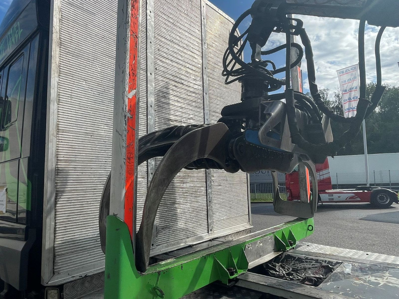 DAF FAT XF 530 SSC, Holztransport, Greifer mit Säge - Caminhão florestal, Caminhão grua: foto 5 DAF FAT XF 530 SSC, Holztransport, Greifer mit Säge - Caminhão florestal, Caminhão grua: foto 5
