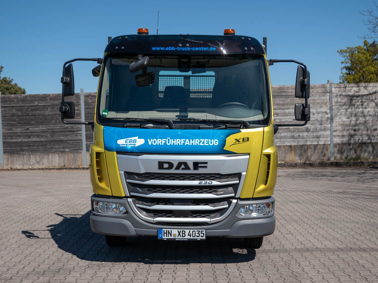 DAF XB 230 7,5t Meiller Kipper DAF XB 230 7,5t Meiller Kipper - Caminhão basculante: foto 2 DAF XB 230 7,5t Meiller Kipper DAF XB 230 7,5t Meiller Kipper - Caminhão basculante: foto 2