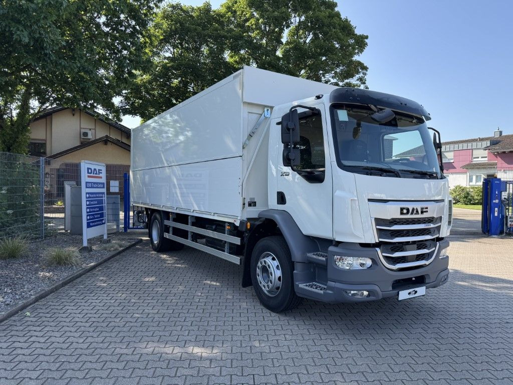 DAF XB 310 FA 18t Getränkeaufbau DAF XB 310 FA 18t Getränkeaufbau - Caminhão transporte de bebidas: foto 2 DAF XB 310 FA 18t Getränkeaufbau DAF XB 310 FA 18t Getränkeaufbau - Caminhão transporte de bebidas: foto 2