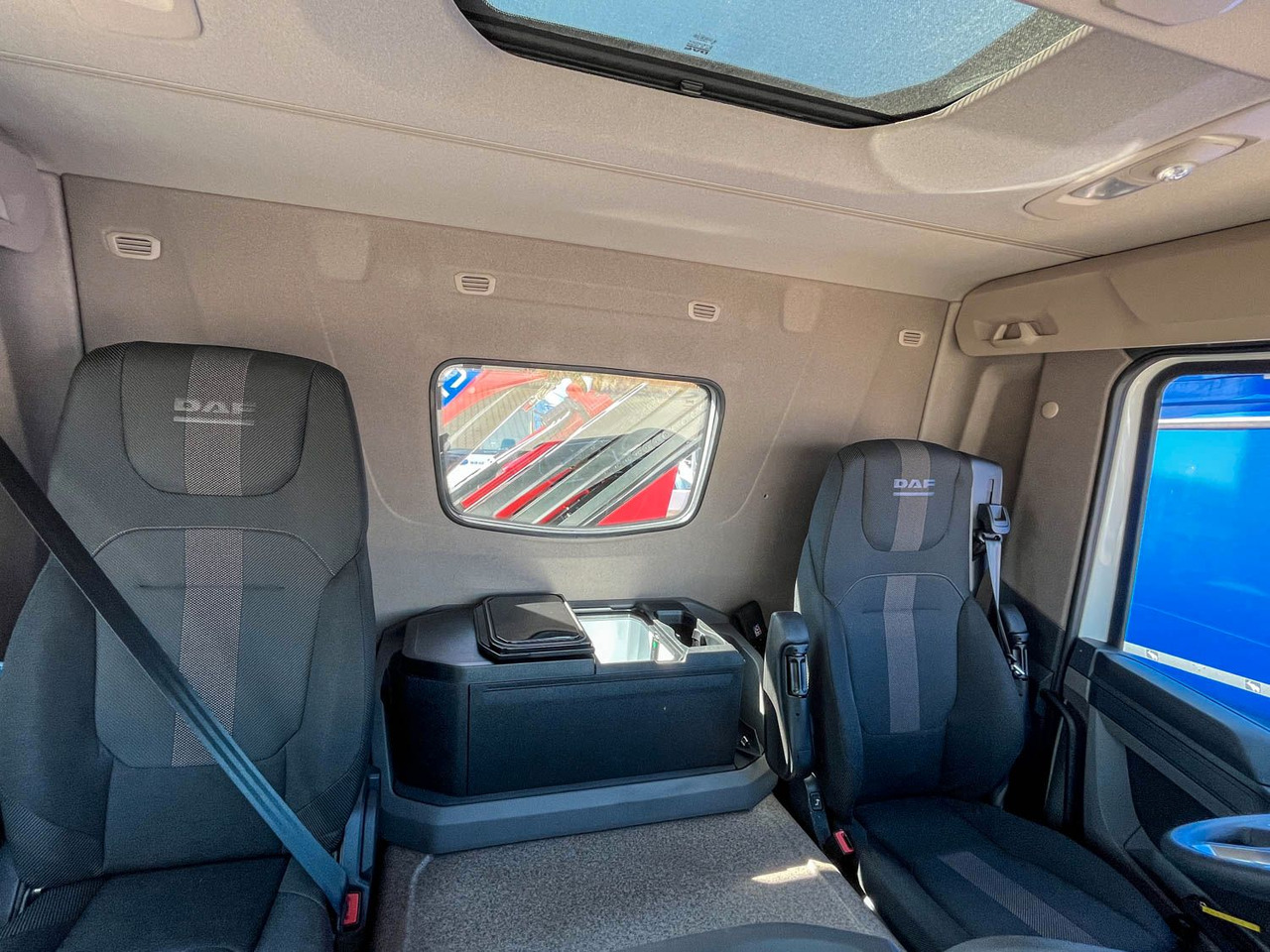 Locação de DAF XDC 370 FA Meiller Krankipper HMF DAF XDC 370 FA Meiller Krankipper HMF DAF XDC 370 FA Meiller Krankipper HMF DAF XDC 370 FA Meiller Krankipper HMF: foto 20