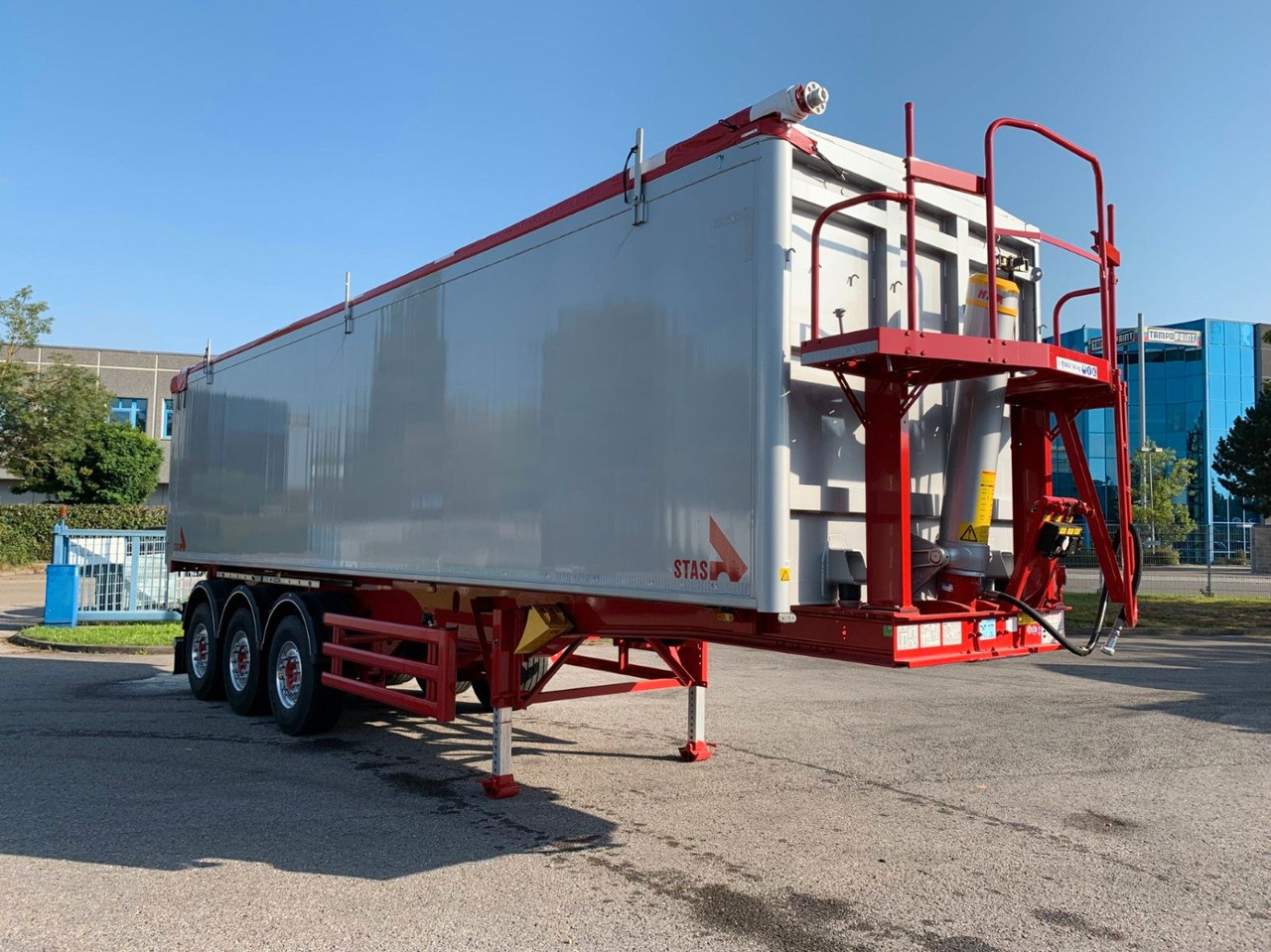 Stas Agrostar 51,8 cbm Stas Agrostar 51,8 cbm - Semireboque basculante: foto 2 Stas Agrostar 51,8 cbm Stas Agrostar 51,8 cbm - Semireboque basculante: foto 2