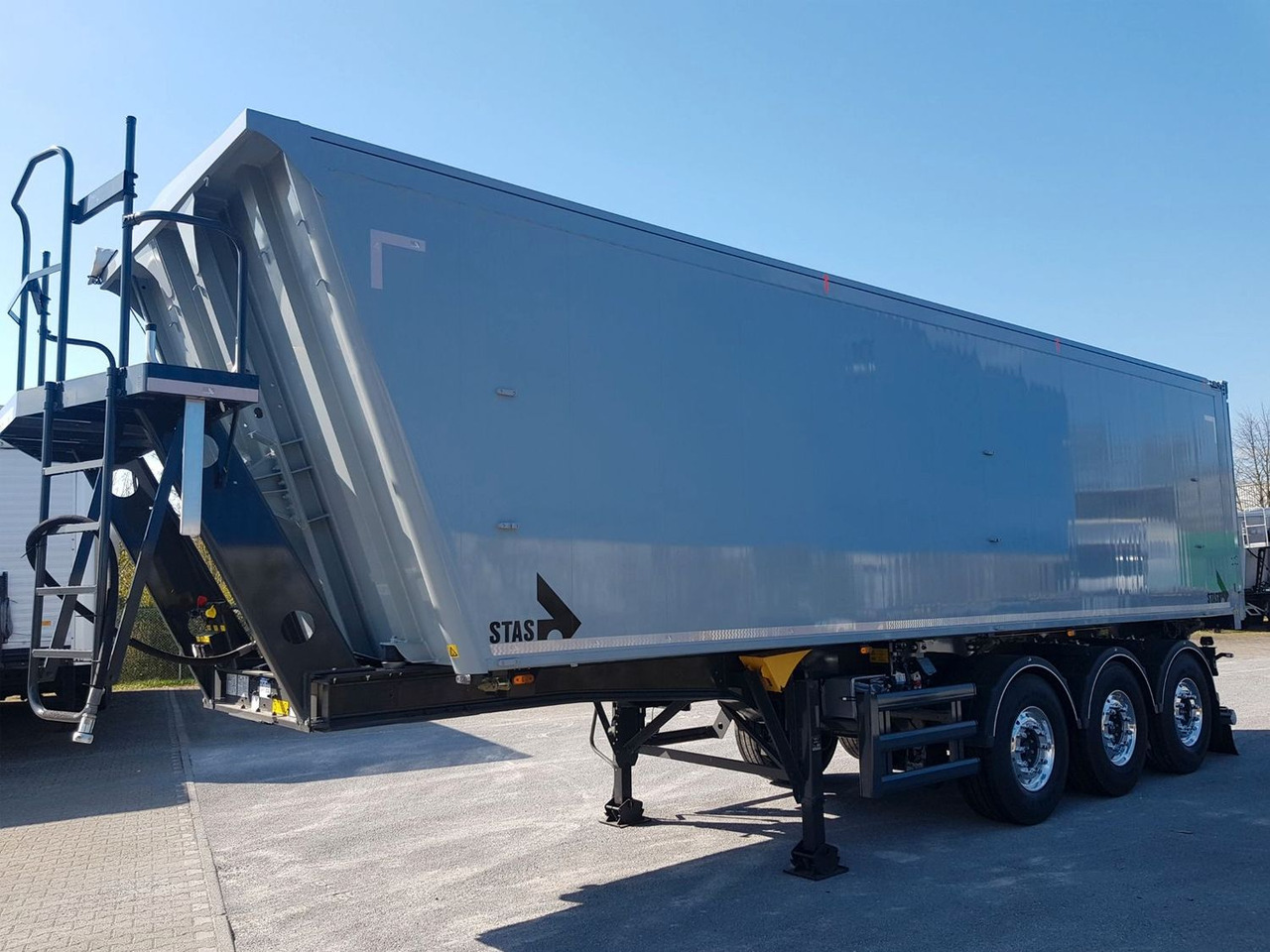 Stas agroSTAR 47,6 cbm Kippsattelauflieger Stas agroSTAR 47,6 cbm Kippsattelauflieger - Semireboque basculante: foto 1 Stas agroSTAR 47,6 cbm Kippsattelauflieger Stas agroSTAR 47,6 cbm Kippsattelauflieger - Semireboque basculante: foto 1