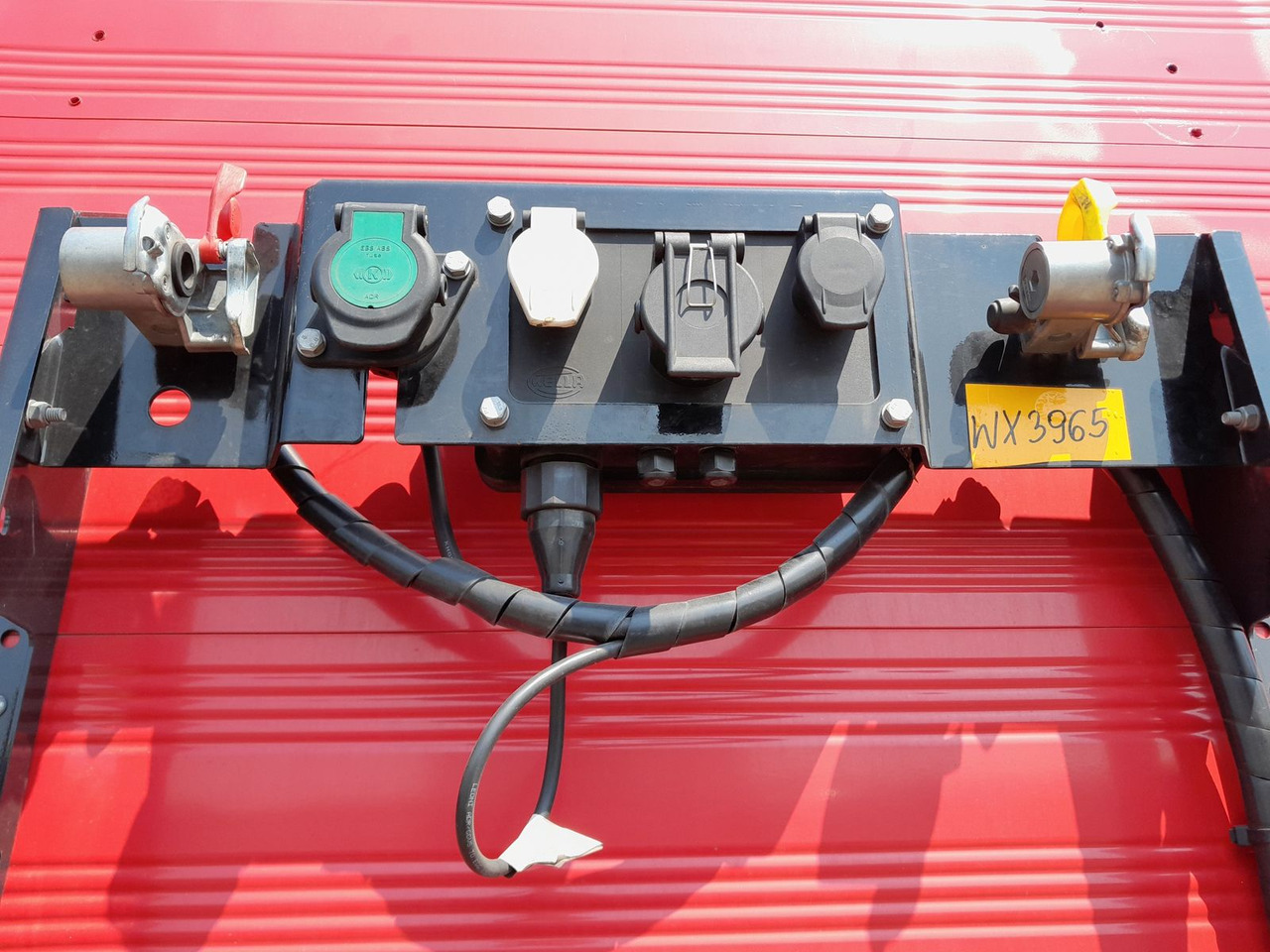 Wielton Strong Light Schiebeplanensattel NS3K - Semi-reboque de lona: foto 4 Wielton Strong Light Schiebeplanensattel NS3K - Semi-reboque de lona: foto 4