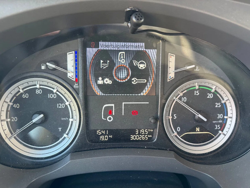 Caminhão furgão DAF LF 210 2017 only 300.000 km: foto 10