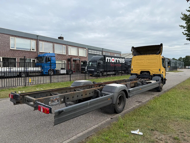 Mercedes-Benz Atego 1318 L - Caminhão chassi: foto 4 Mercedes-Benz Atego 1318 L - Caminhão chassi: foto 4