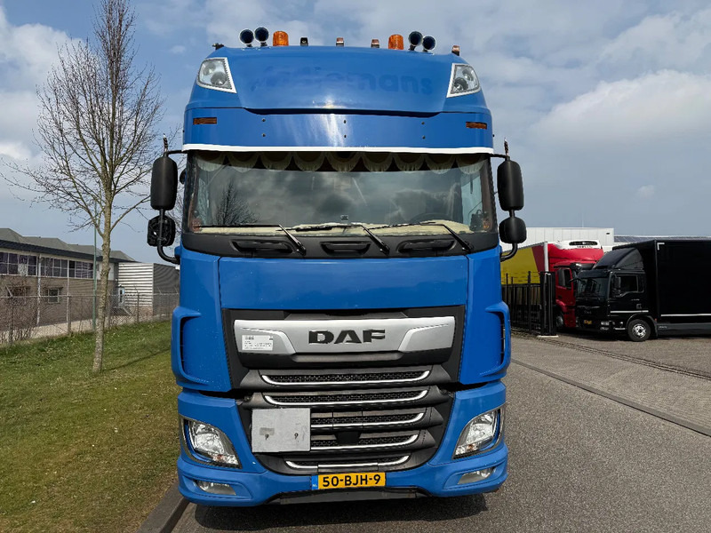 DAF XF 460 showtruck 4-2017 SSC 460 XF - Tractor: foto 3 DAF XF 460 showtruck 4-2017 SSC 460 XF - Tractor: foto 3