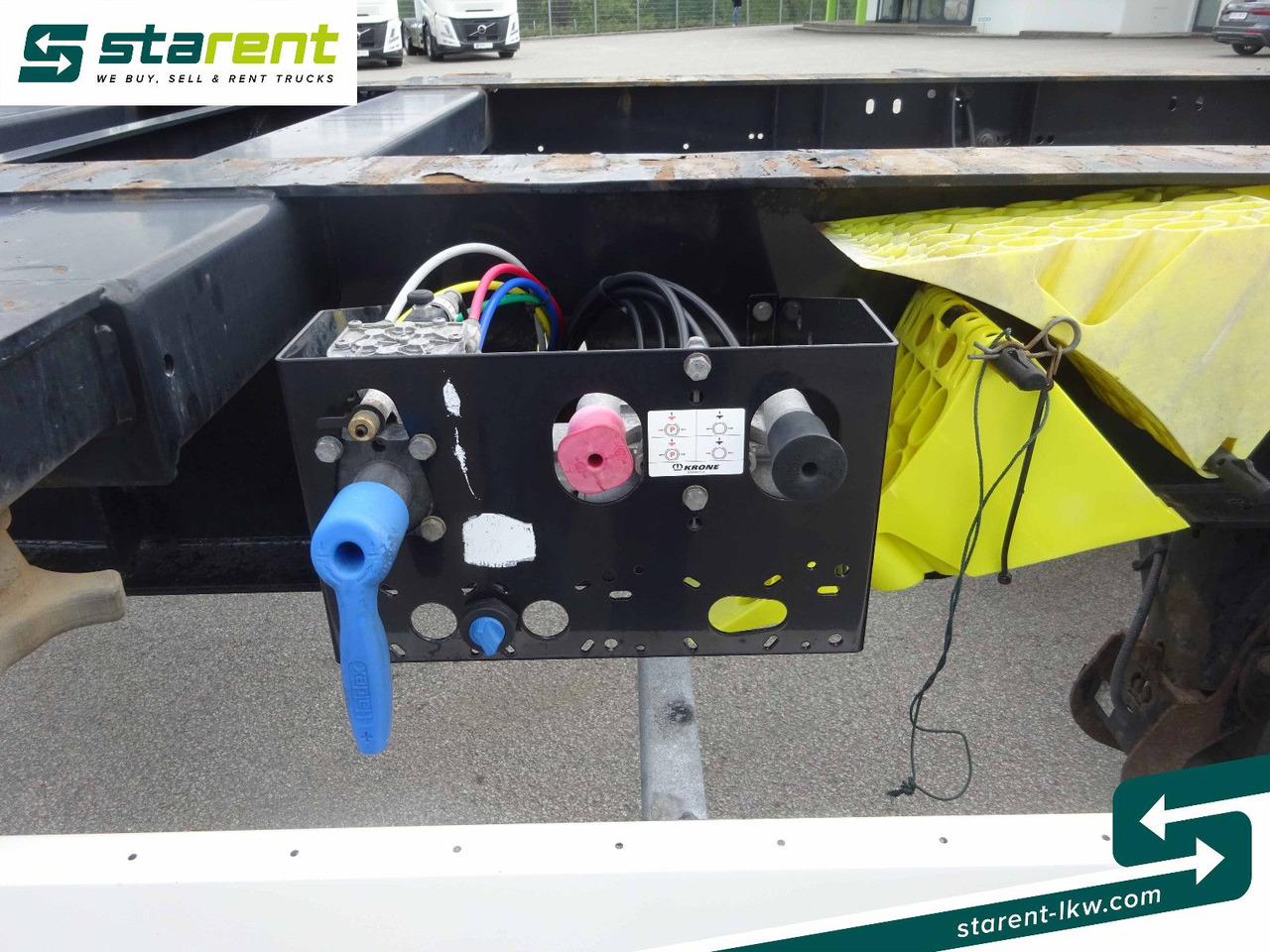 Semireboque transportador de contêineres/ Caixa móvel Krone Containerchassis 1x20/2x20/1x40/1x45, Liftachse: foto 21