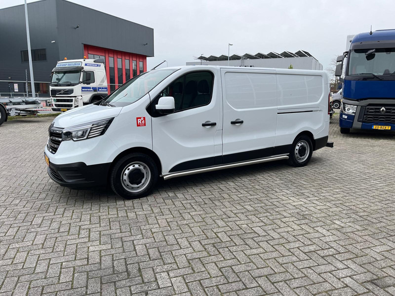 Renault Trafic E-Tech Red L2 H1, Nieuwstaat/New condition, Lees omschrijving/Read description - Furgão compacto, Carrinha elétrica: foto 3 Renault Trafic E-Tech Red L2 H1, Nieuwstaat/New condition, Lees omschrijving/Read description - Furgão compacto, Carrinha elétrica: foto 3