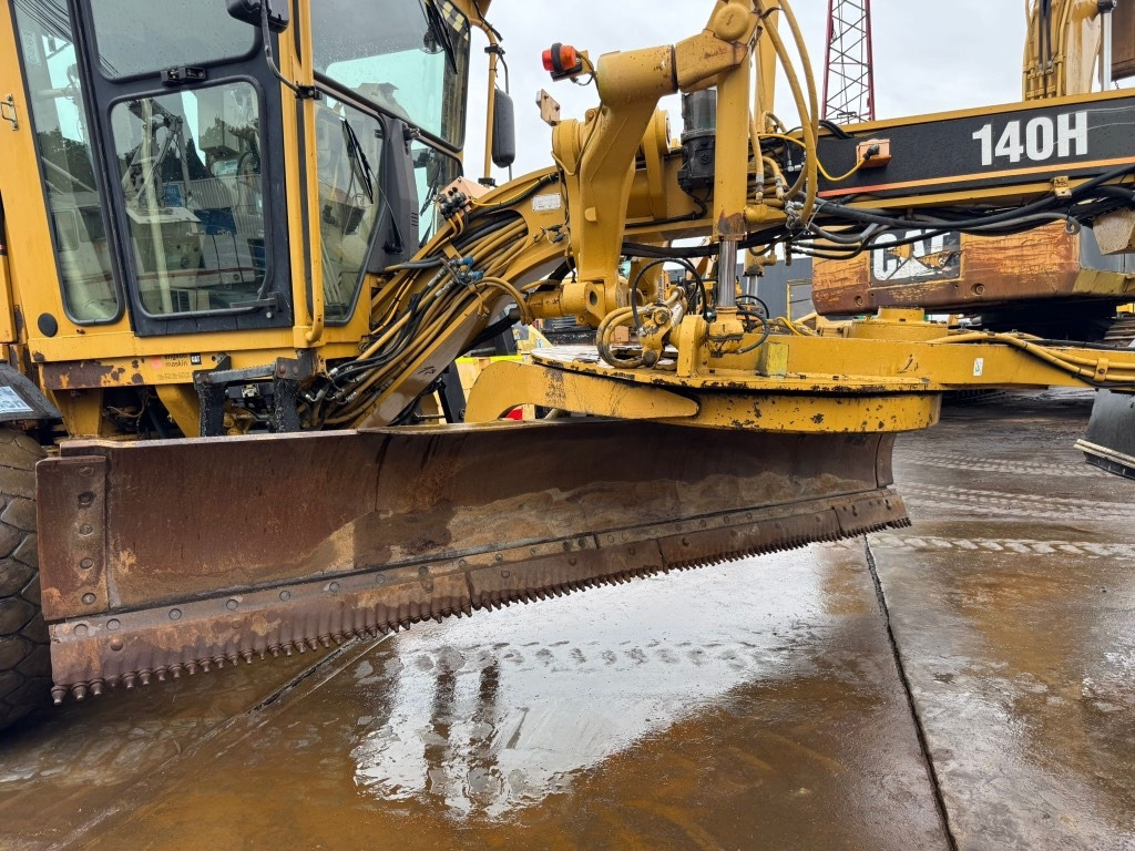 Motoniveladora CAT 140 H: foto 14