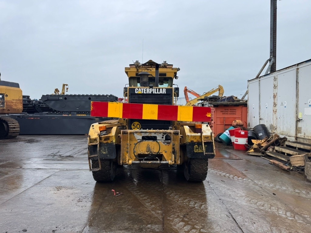 CAT 140 H - Motoniveladora: foto 4 CAT 140 H - Motoniveladora: foto 4