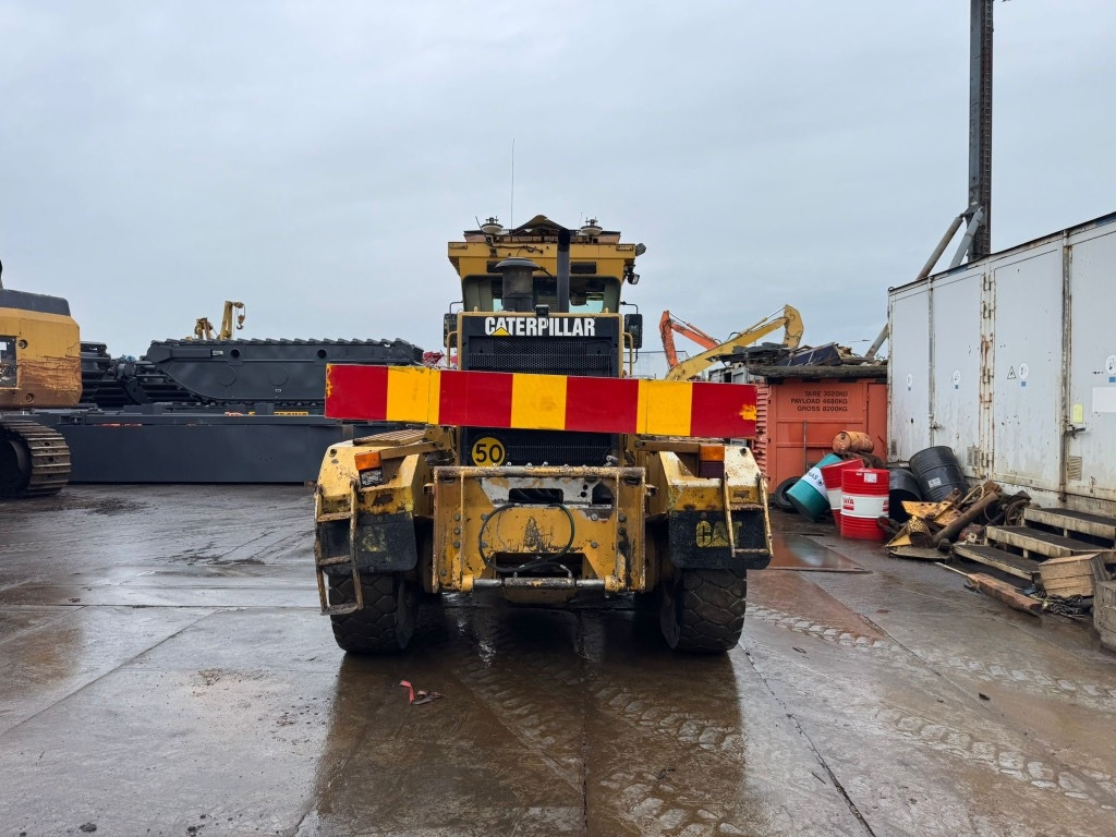 CAT 140 H - Motoniveladora: foto 4 CAT 140 H - Motoniveladora: foto 4