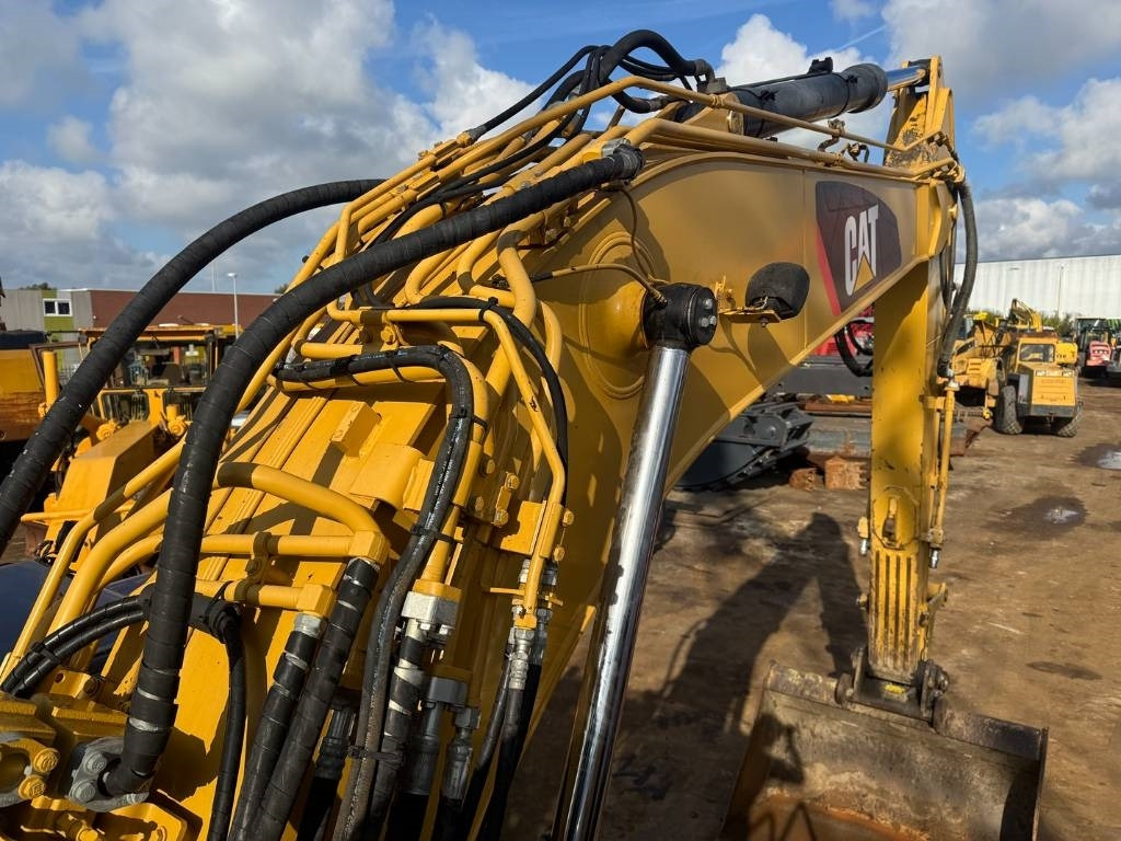 Escavadora de rastos CAT 320 EL RR: foto 18