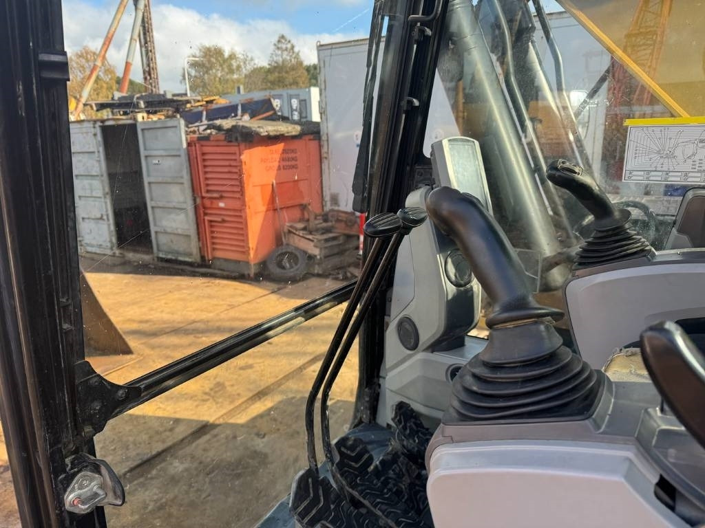 Escavadora de rastos CAT 320 EL RR: foto 22