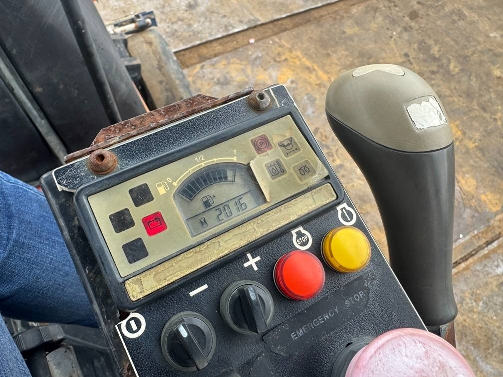 Compactador de pneus Dynapac CP 142: foto 9