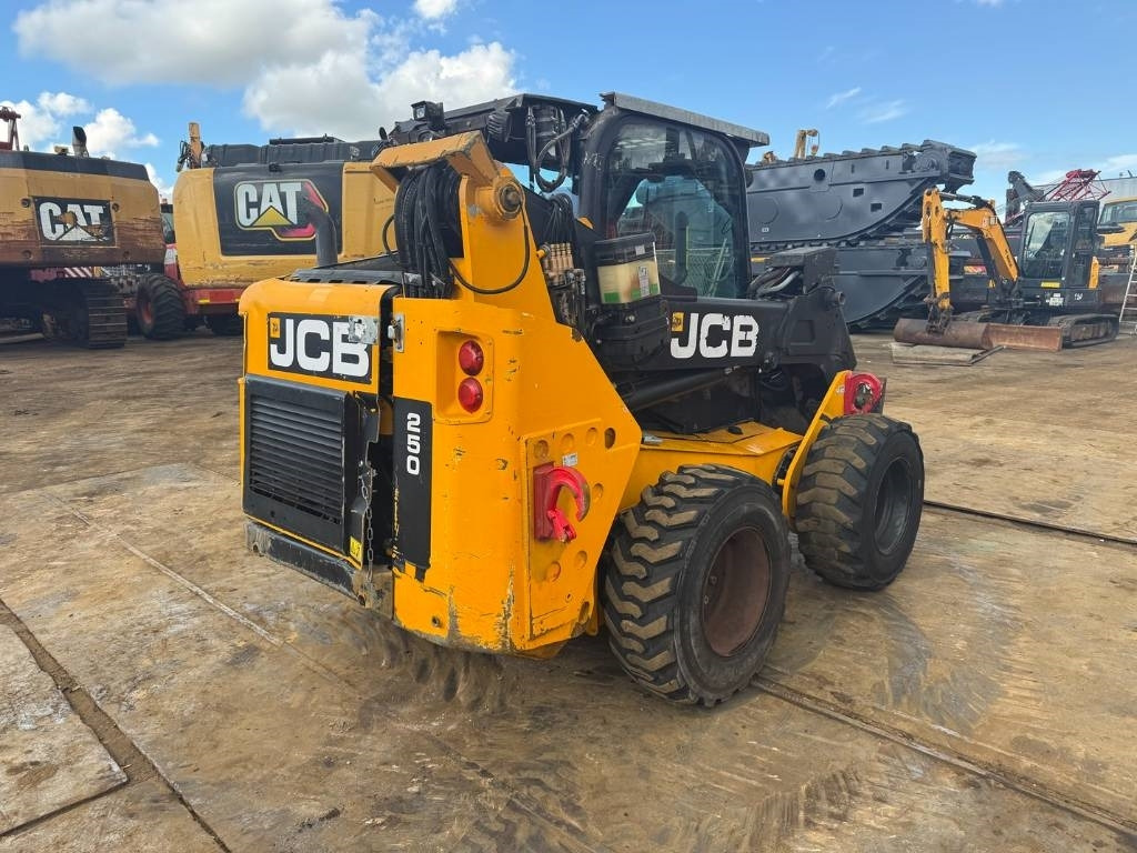 JCB 250t4 - Mini carregadeira: foto 5 JCB 250t4 - Mini carregadeira: foto 5