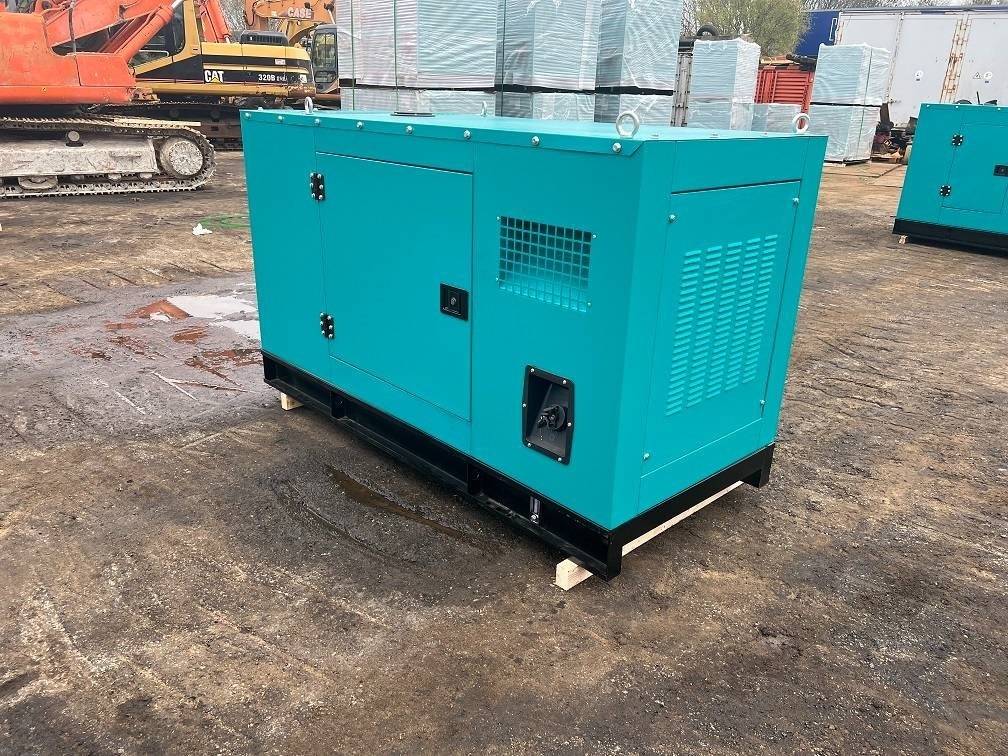 Ricardo 20KVA 16KW SILENT GENERATOR 3 PHASE 50HZ 400V NEW - Gerador elétrico: foto 5 Ricardo 20KVA 16KW SILENT GENERATOR 3 PHASE 50HZ 400V NEW - Gerador elétrico: foto 5