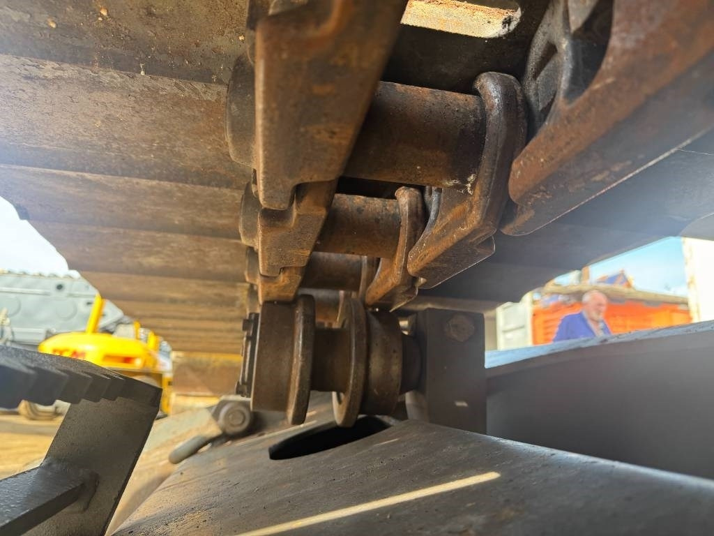 Escavadora de rastos Volvo EC 160 E L ( 3.451 ORIGINAL HOURS ): foto 12