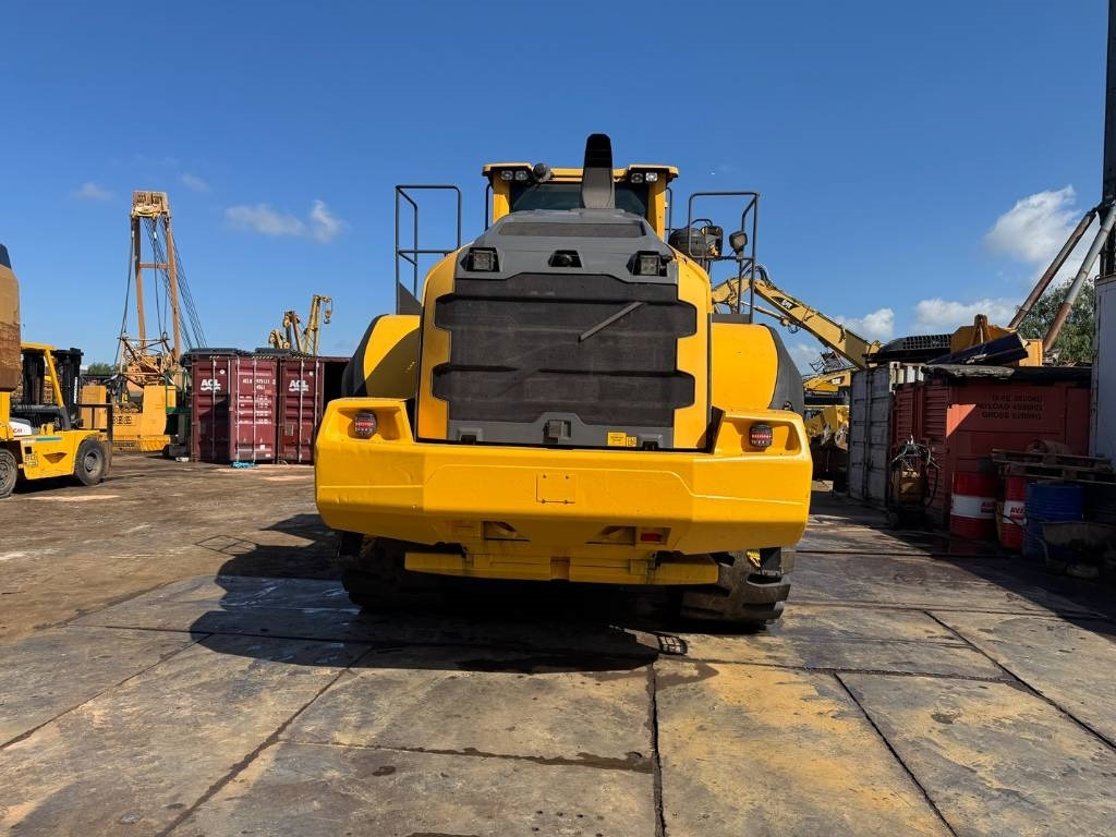 Volvo L 220 H ( WITH NEW TYRES ) - Carregadeira de rodas: foto 4 Volvo L 220 H ( WITH NEW TYRES ) - Carregadeira de rodas: foto 4