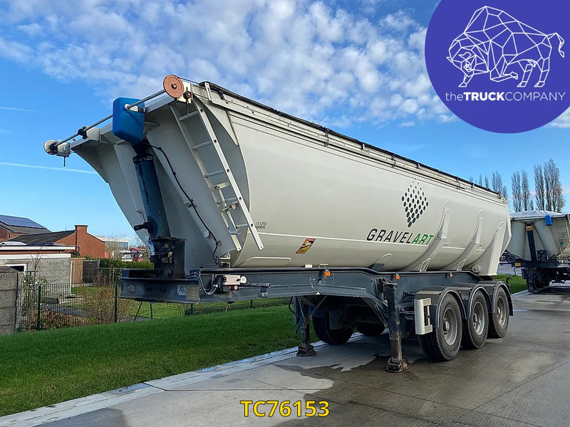 Benalu - Semireboque basculante: foto 1 Benalu - Semireboque basculante: foto 1