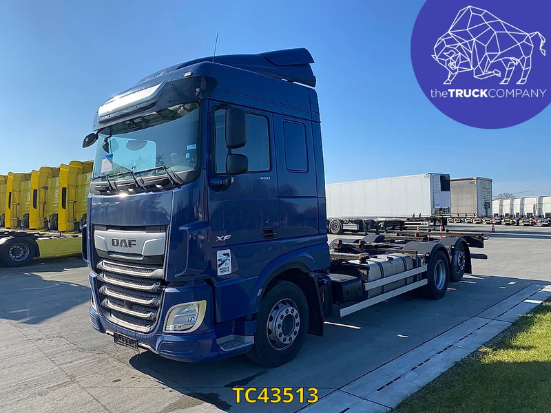 DAF XF Euro6 480 - Caminhão transportador de contêineres/ Caixa móvel: foto 1 DAF XF Euro6 480 - Caminhão transportador de contêineres/ Caixa móvel: foto 1