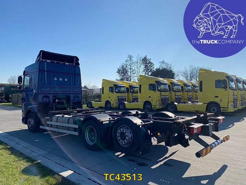 DAF XF Euro6 480 - Caminhão transportador de contêineres/ Caixa móvel: foto 3 DAF XF Euro6 480 - Caminhão transportador de contêineres/ Caixa móvel: foto 3