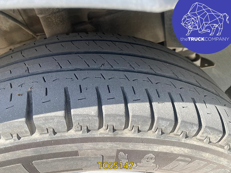 Ford Transit 2.2 TDCI L2 H2 - AIRCO - Furgão: foto 4 Ford Transit 2.2 TDCI L2 H2 - AIRCO - Furgão: foto 4