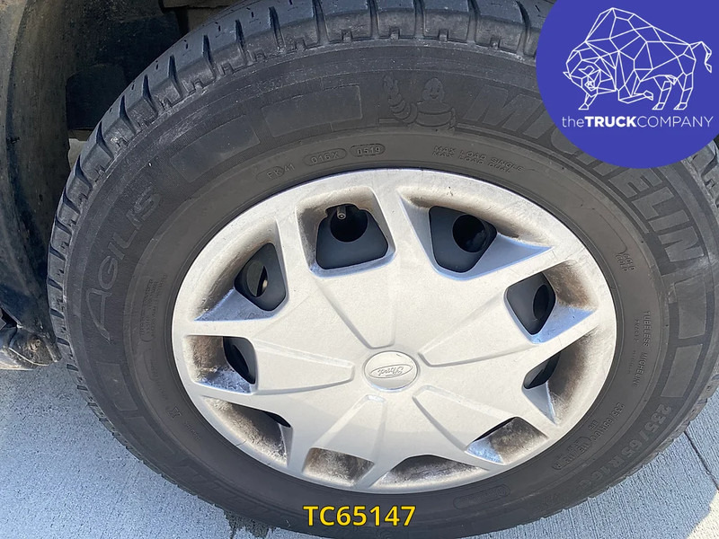 Ford Transit 2.2 TDCI L2 H2 - AIRCO - Furgão: foto 5 Ford Transit 2.2 TDCI L2 H2 - AIRCO - Furgão: foto 5