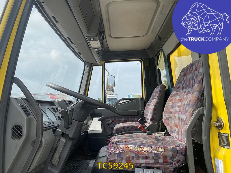 Iveco EuroCargo 120 E18 - Caminhão chassi: foto 3 Iveco EuroCargo 120 E18 - Caminhão chassi: foto 3