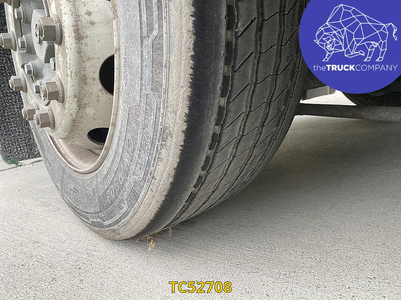 Iveco Stralis - Caminhão com lona: foto 3 Iveco Stralis - Caminhão com lona: foto 3