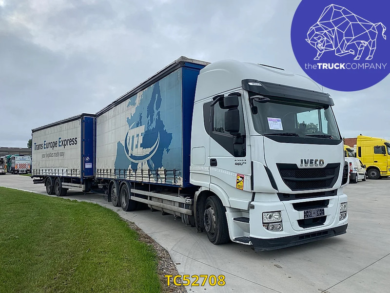 Iveco Stralis - Caminhão com lona: foto 1 Iveco Stralis - Caminhão com lona: foto 1